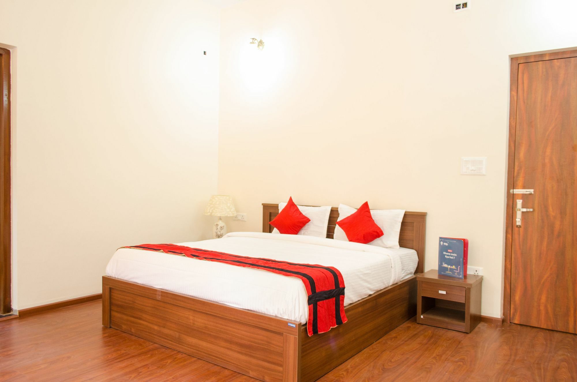 Oyo 7187 Earth Aromaa Hotell Kolkata Eksteriør bilde